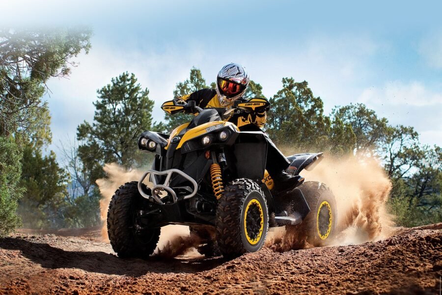 2012-Can-Am-Outlander-Renegade-1000-atv-pictures-1